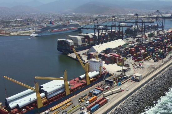 Fletes Asia–México bajan 1.7% en abril, pero navieras elevan tarifas en mayo